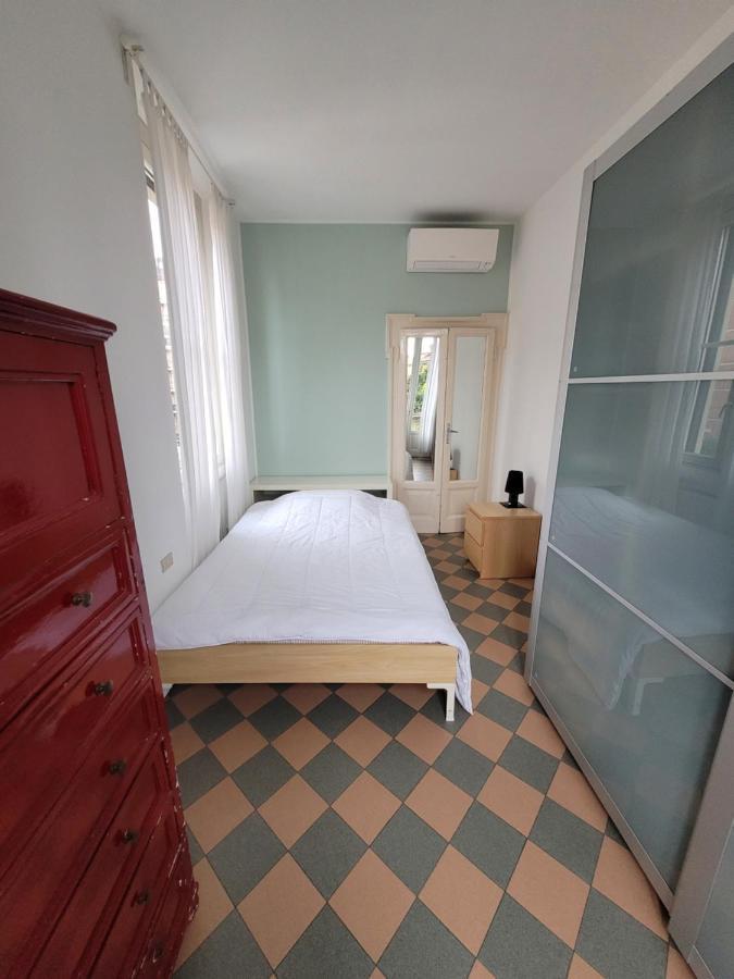 Trilocale In Villa Signorile Milán Exteriér fotografie